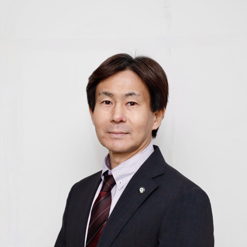 津田 康徳